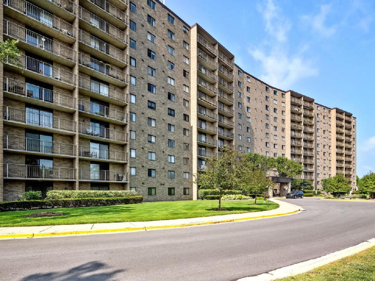  Rented Willowbrook Illinois, 6340 Americana