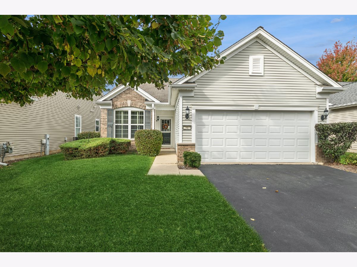  For Sale Elgin Illinois, 2864 Edgewater Drive