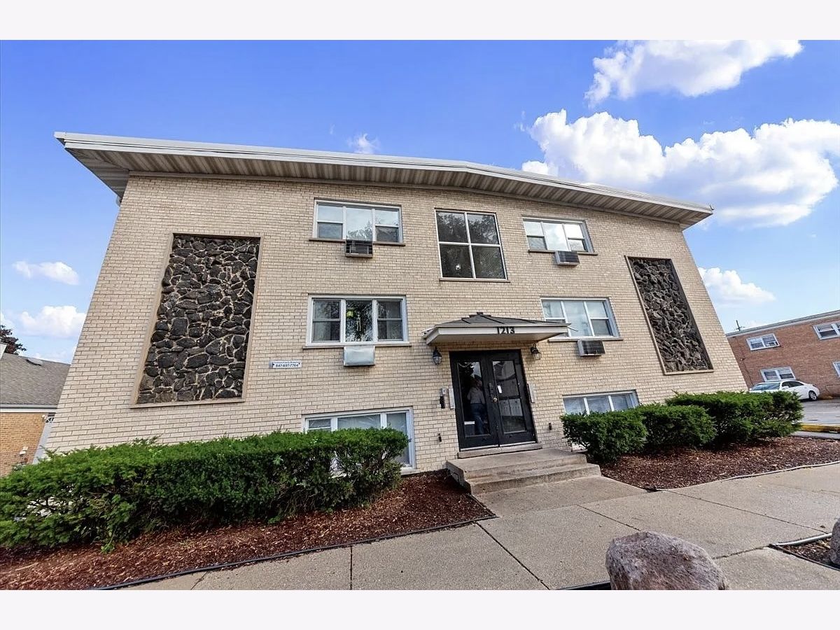  Rented Melrose Park Illinois, 1213 34th