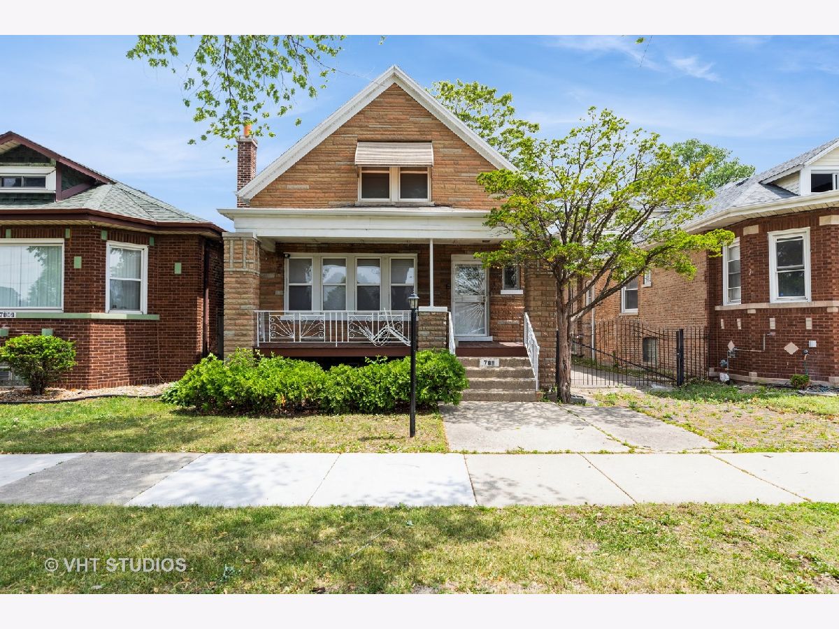 Homes For Sale Park Manor Chicago Illinois, 7811 Wabash Avenue