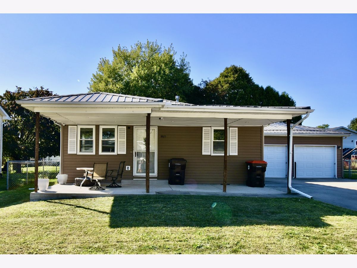  For Sale Heyworth Illinois, 810 Tomahawk Court