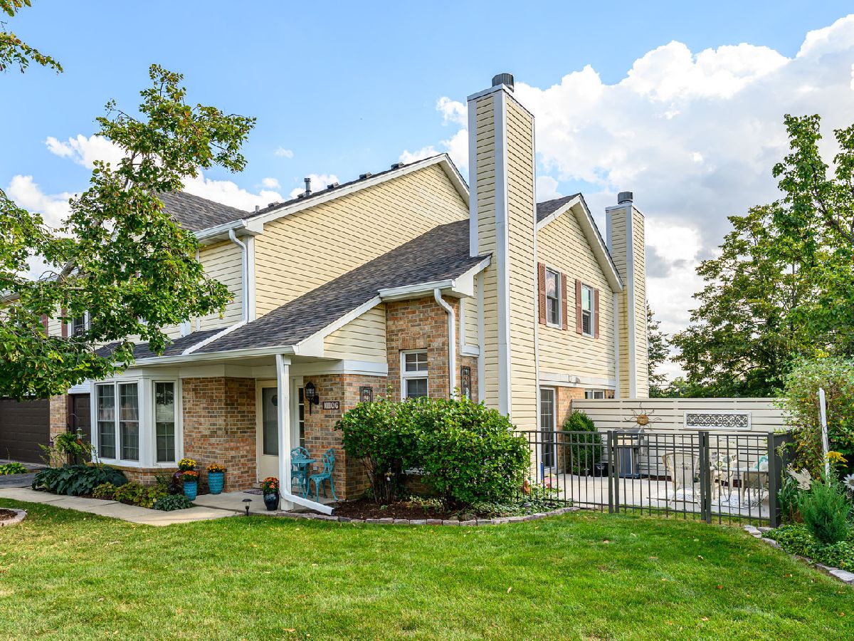  For Sale Mokena Illinois, 10111 Cambridge Drive