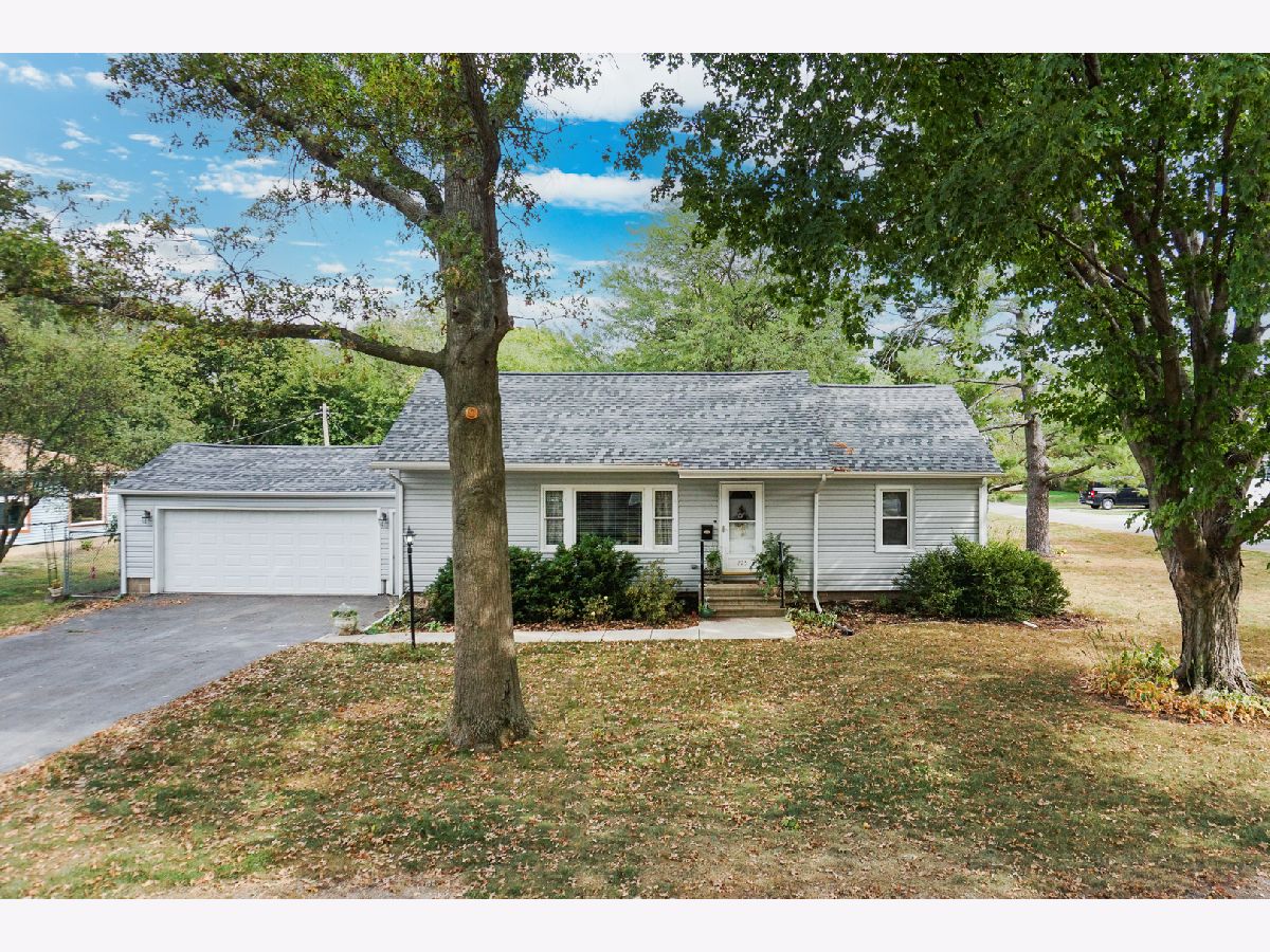  For Sale Chenoa Illinois, 725 Sheridan Street