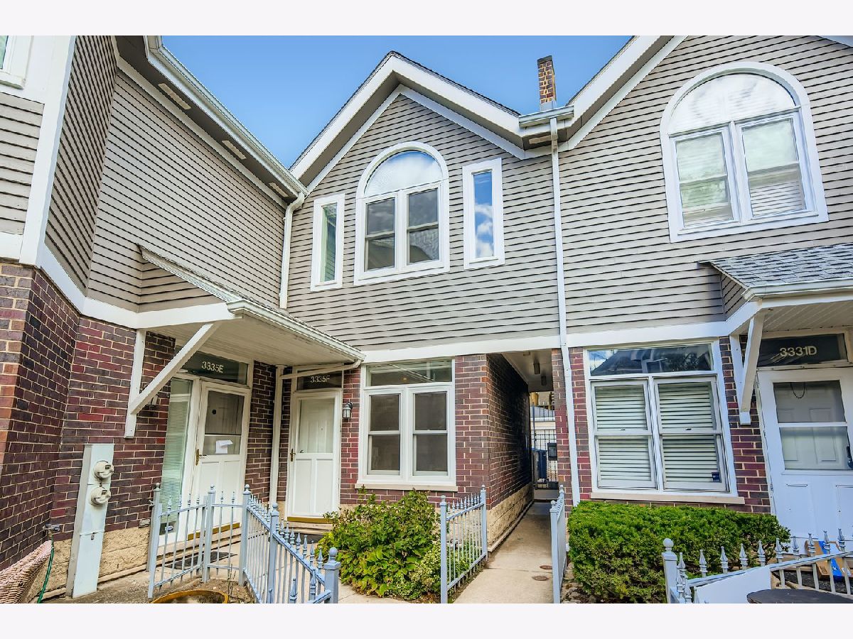 Townhomes For Sale Hawthorne Court Chicago Illinois, 3335 Racine Avenue