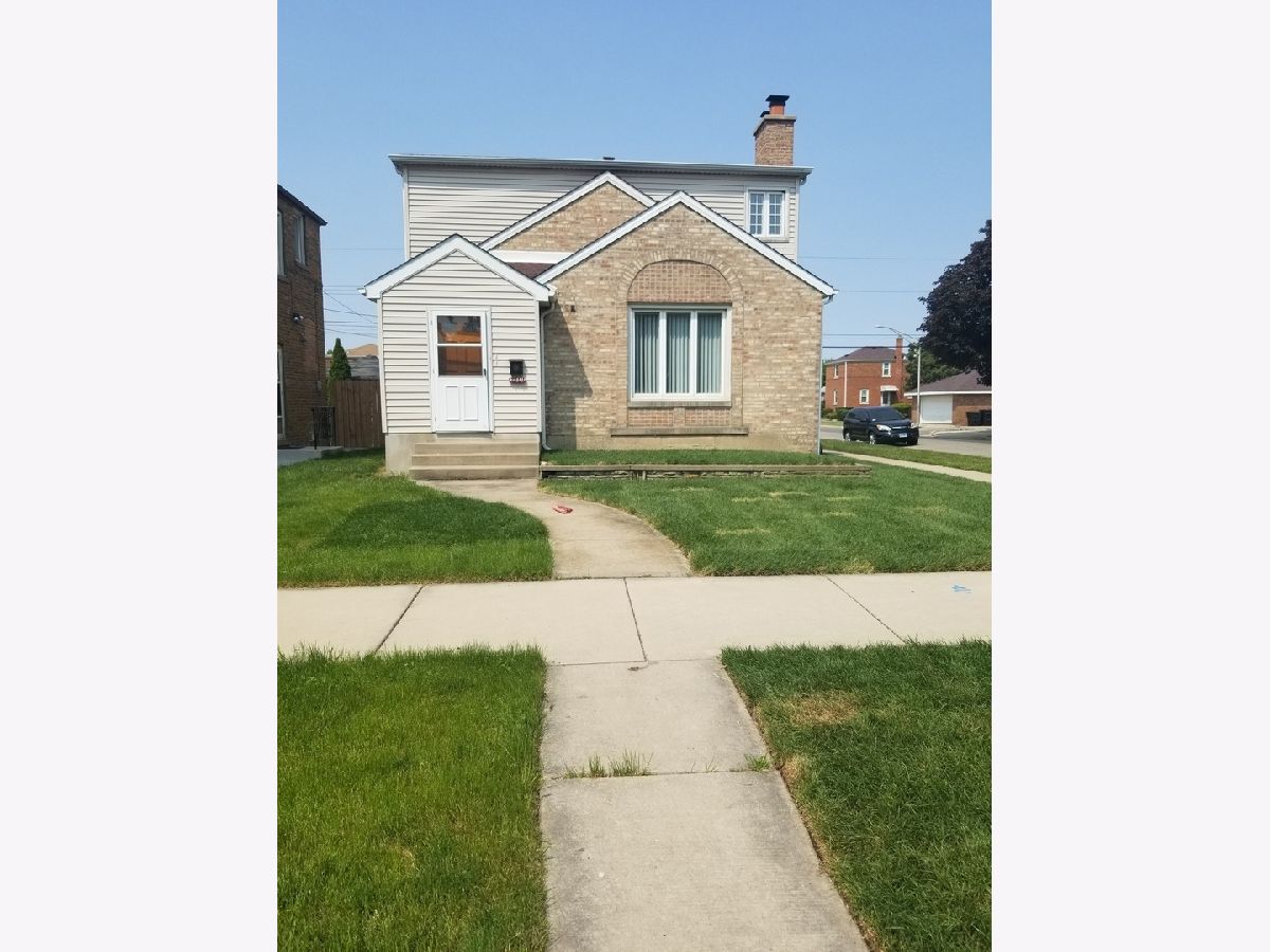  Rented Chicago Illinois, 5200 Monitor