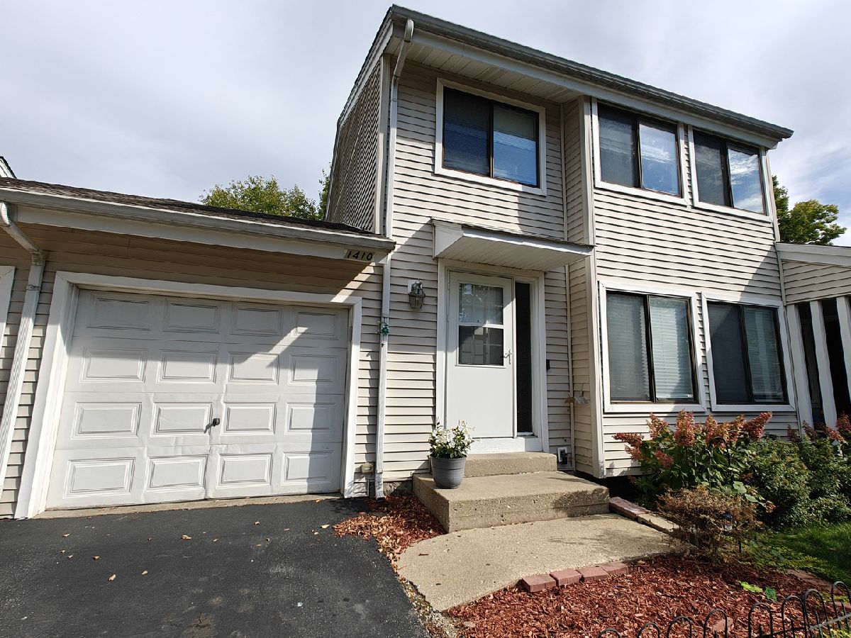For Rent Palatine Illinois, 1410 Whispering Springs