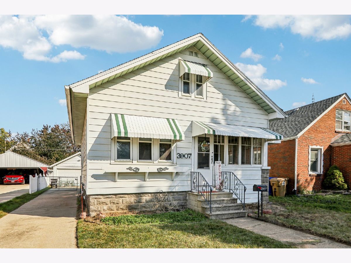  For Sale Kenosha Wisconsin, 3907 16th Avenue