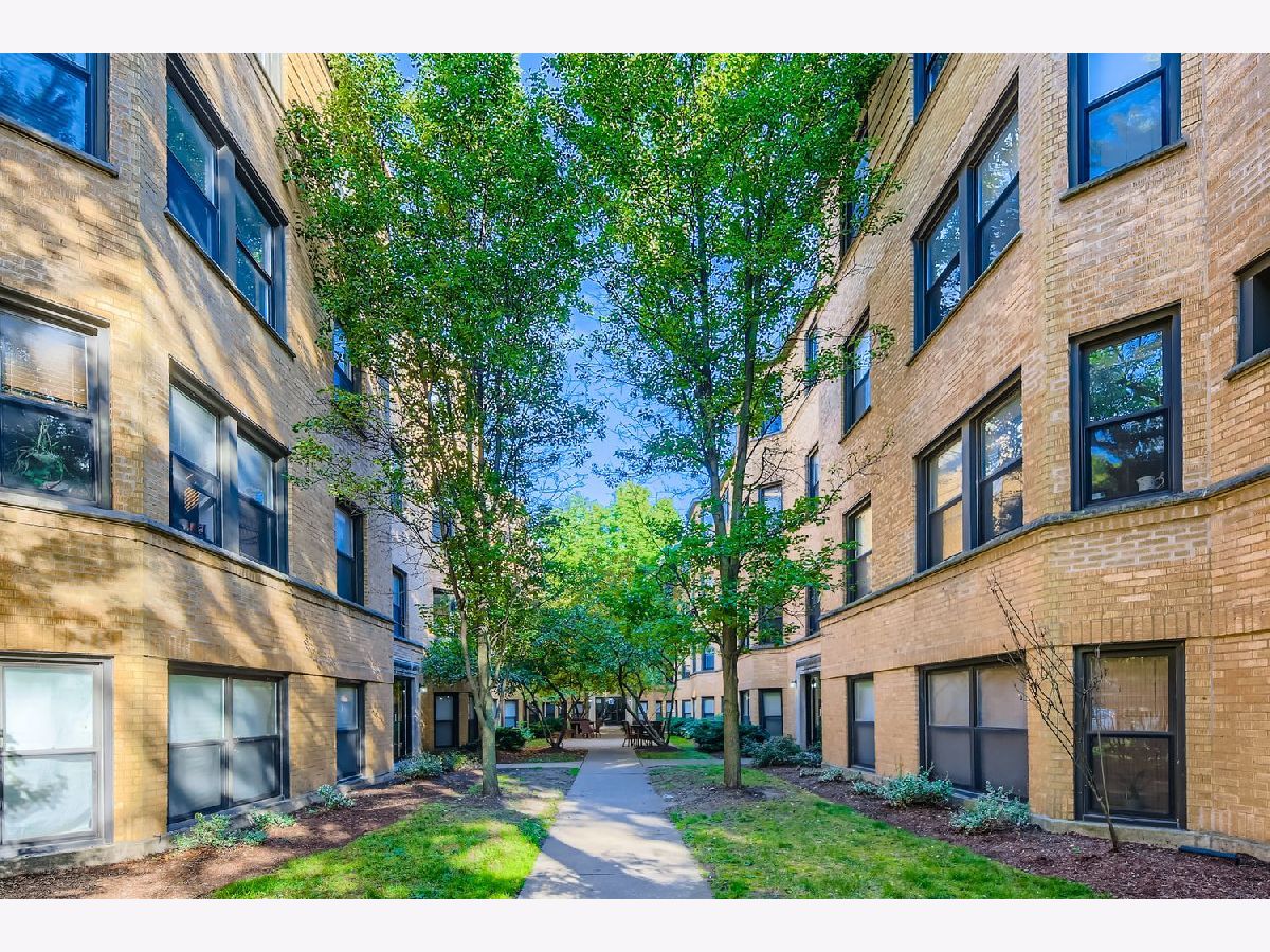  Sold Chicago Illinois, 7637 Greenview