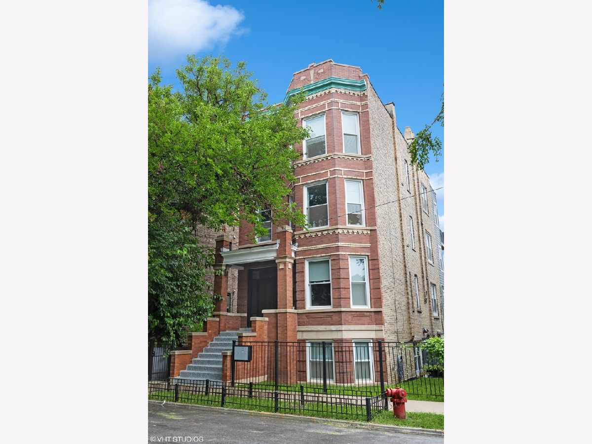  Rented Chicago Illinois, 2234 Medill