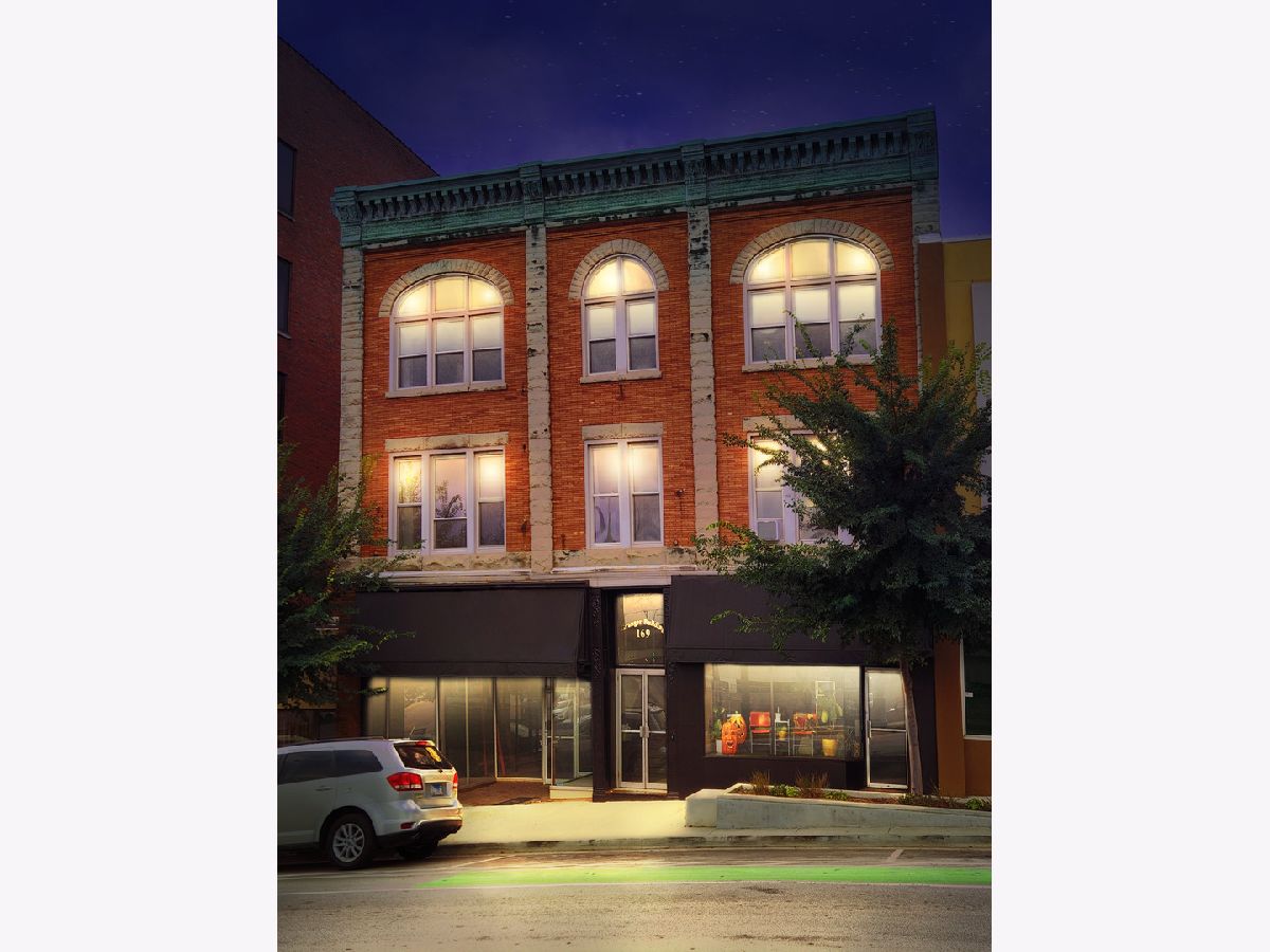  Rented Kankakee Illinois, 169 Schuyler