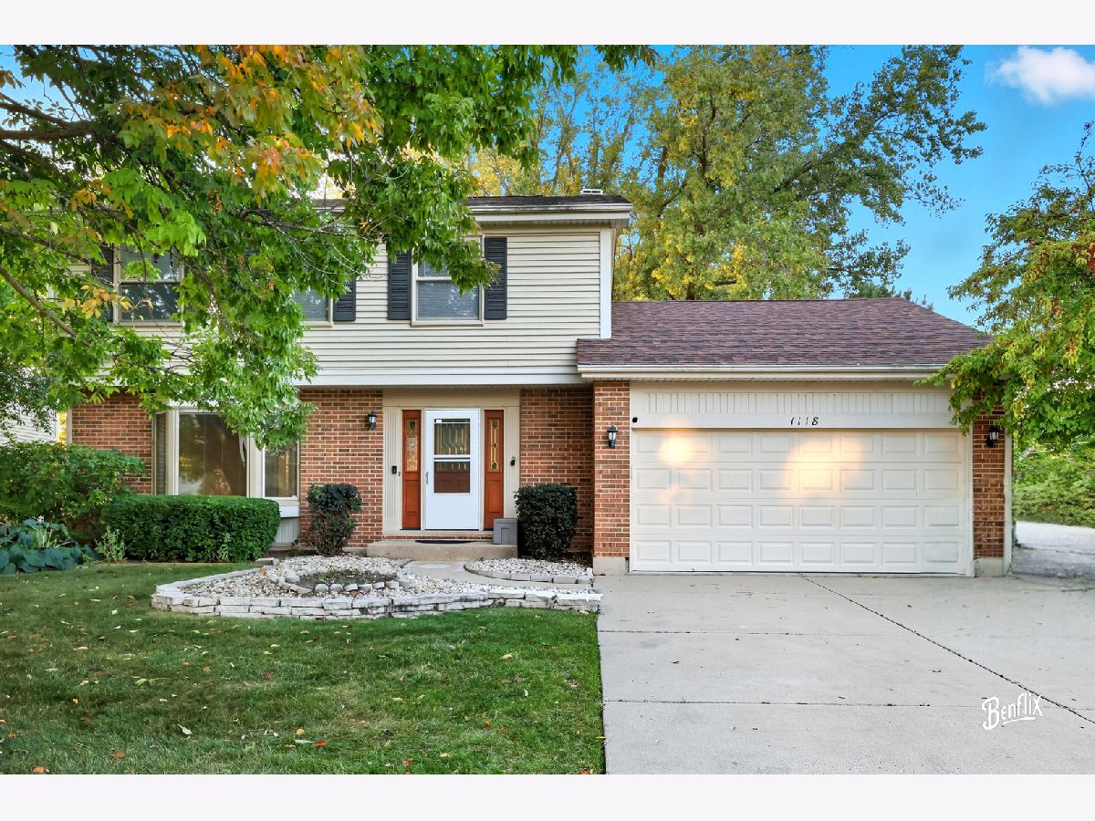  For Sale Buffalo Grove Illinois, 1118 Larraway Drive