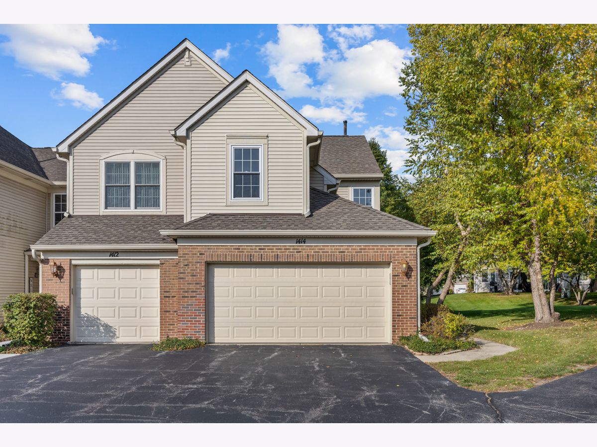 For Sale Grayslake Illinois, 1414 Remington Court