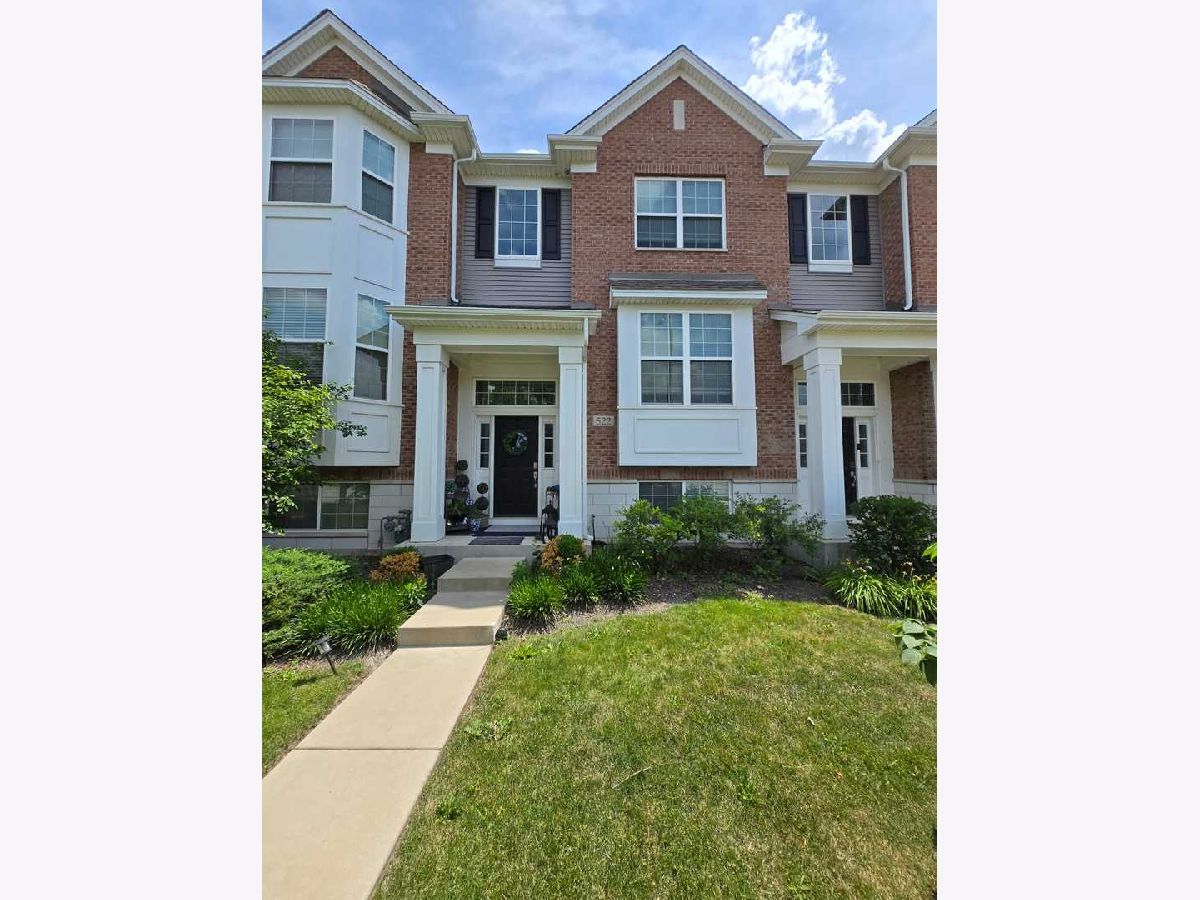 Condos & Townhomes For Rent Metro West Naperville Illinois, 522 Fairway