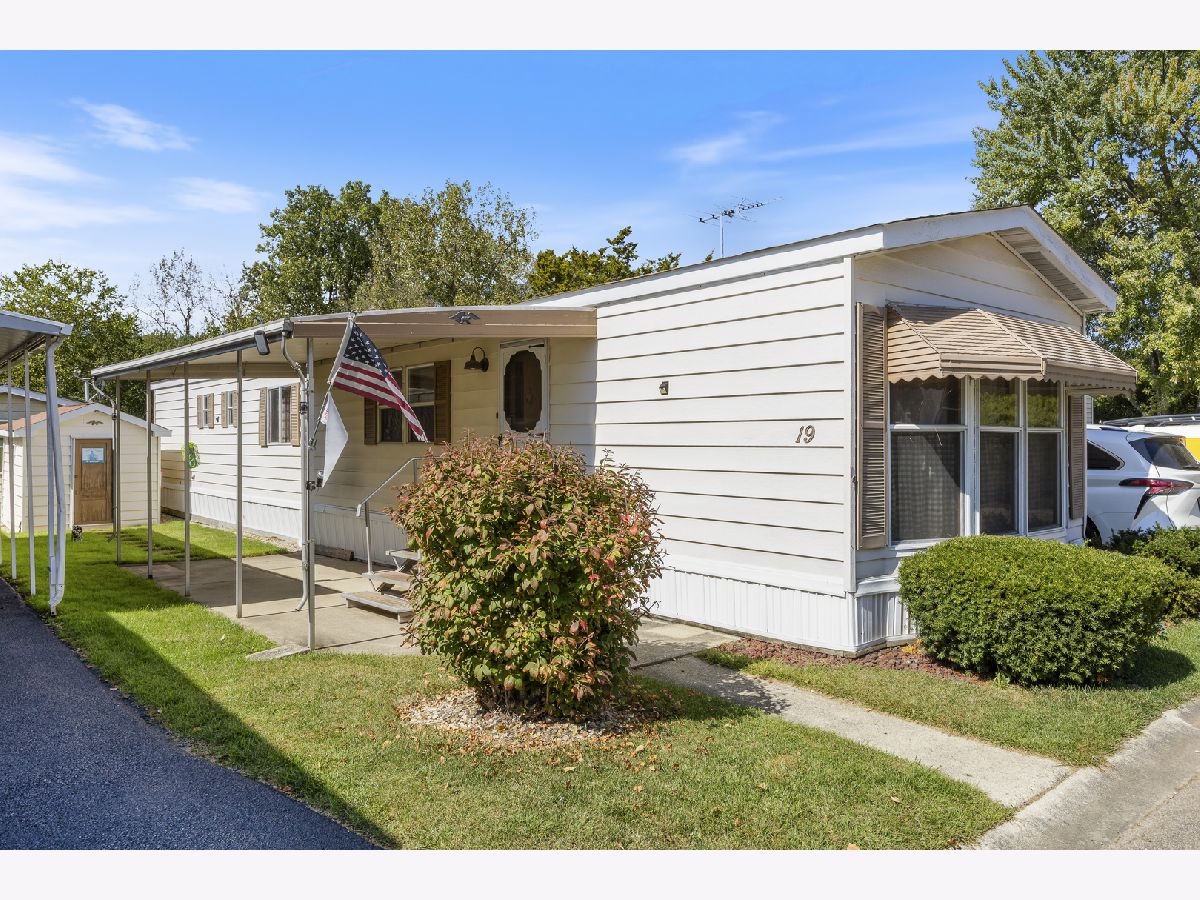  For Sale West Chicago Illinois, 27W370 Geneva Road