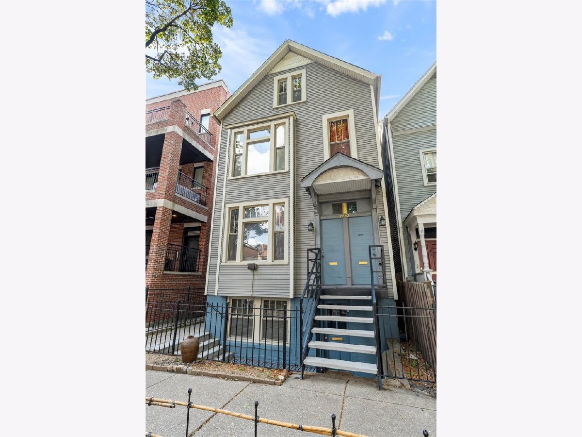  Rented Chicago Illinois, 2742 Seminary