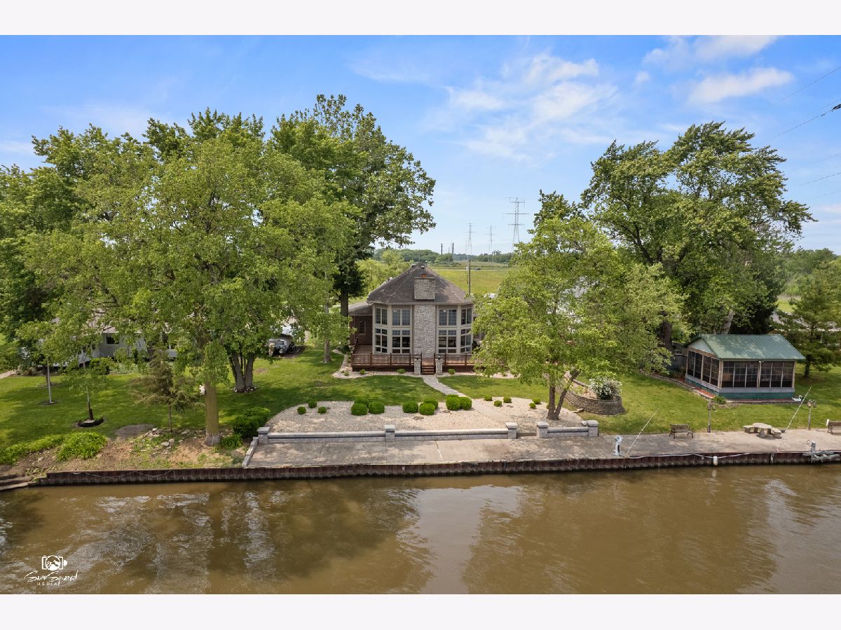 For Sale Morris Illinois, 8043 Tamarack Lane