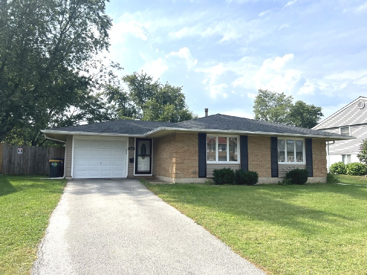  Rented Streamwood Illinois, 703 Wicker