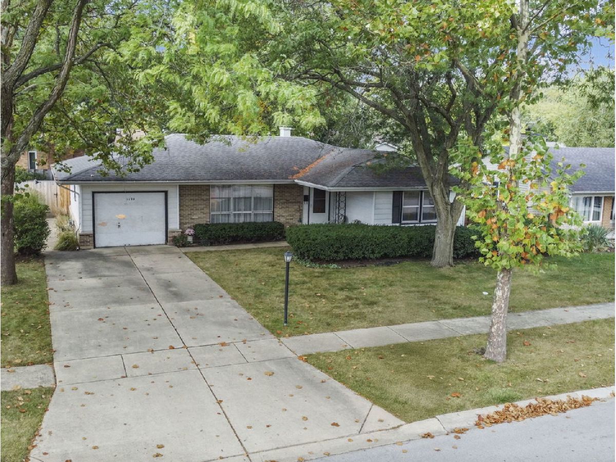  For Sale Elk Grove Village Illinois, 1194 Cedar Lane