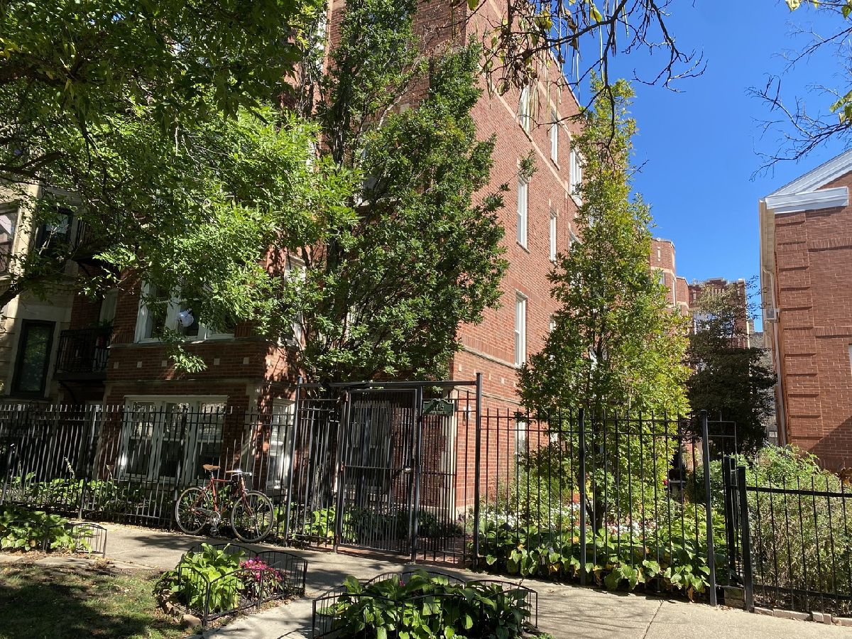  Rented Chicago Illinois, 4445 Paulina
