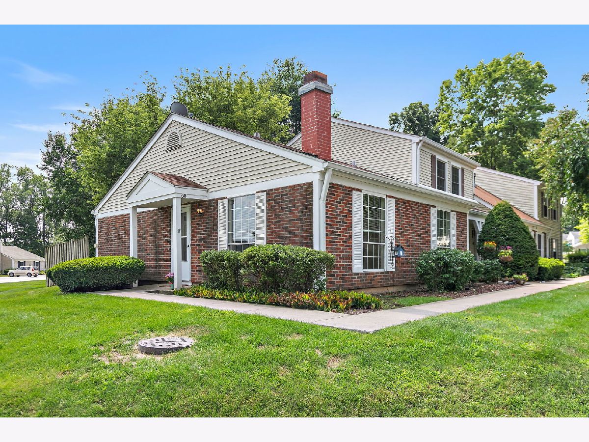 Townhomes & Condos For Sale Bright Oaks Cary Illinois, 60 Bright Oaks Circle