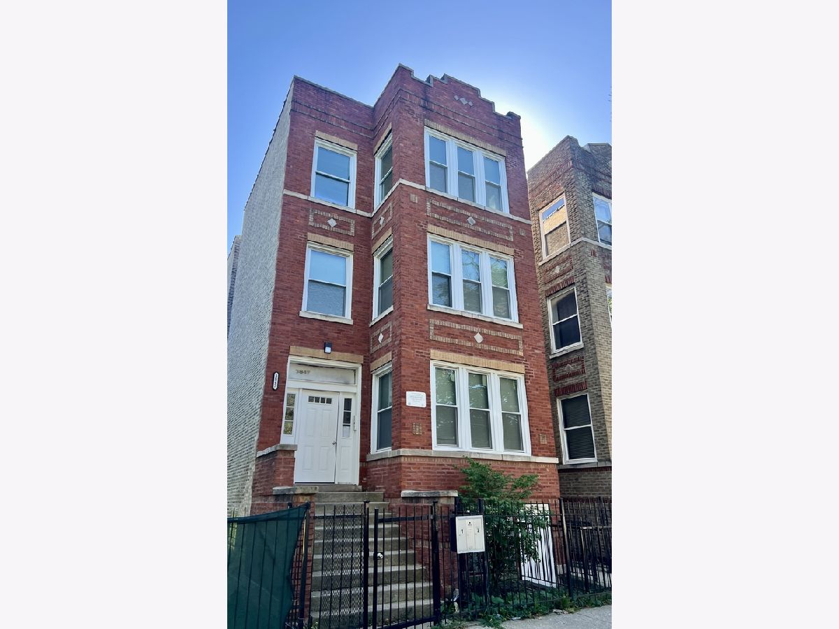 For Sale Chicago Illinois, 3847 Huron Street