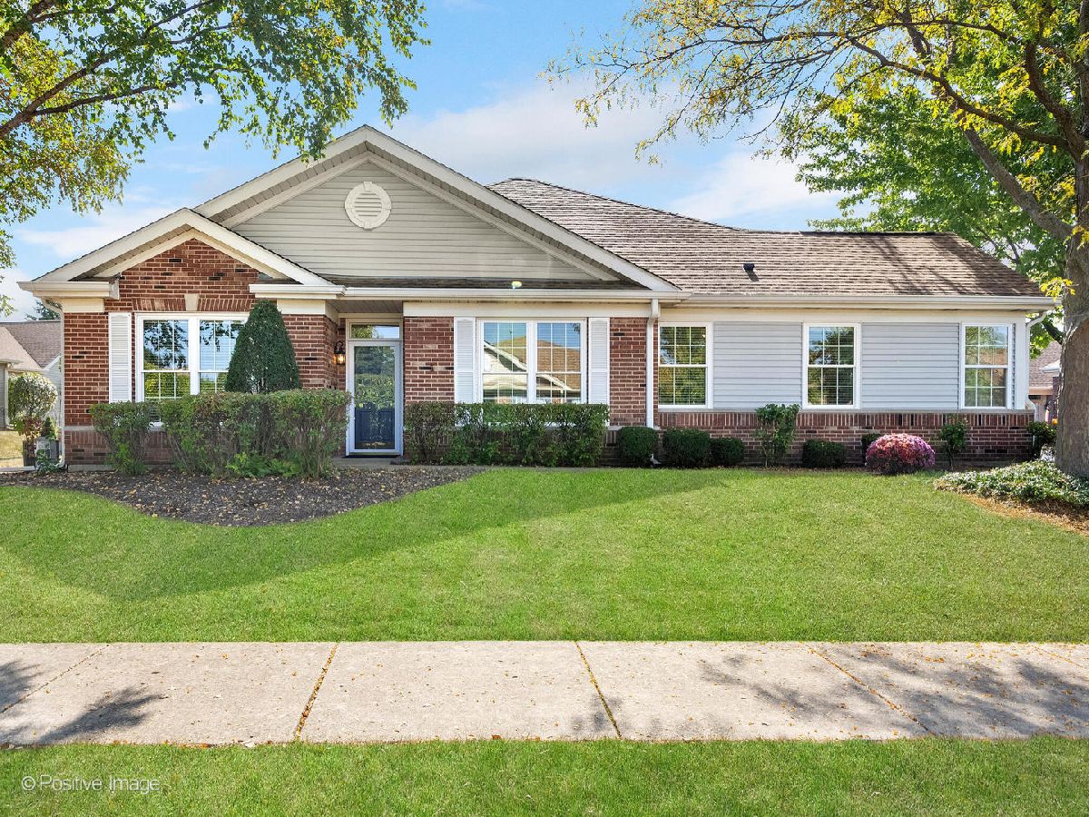 Townhomes & Condos & Homes Sold Carillon Plainfield Illinois, 21535 Empress