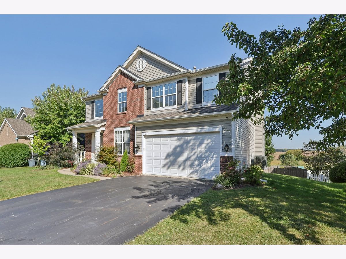  Sold Antioch Illinois, 197 Old Mill