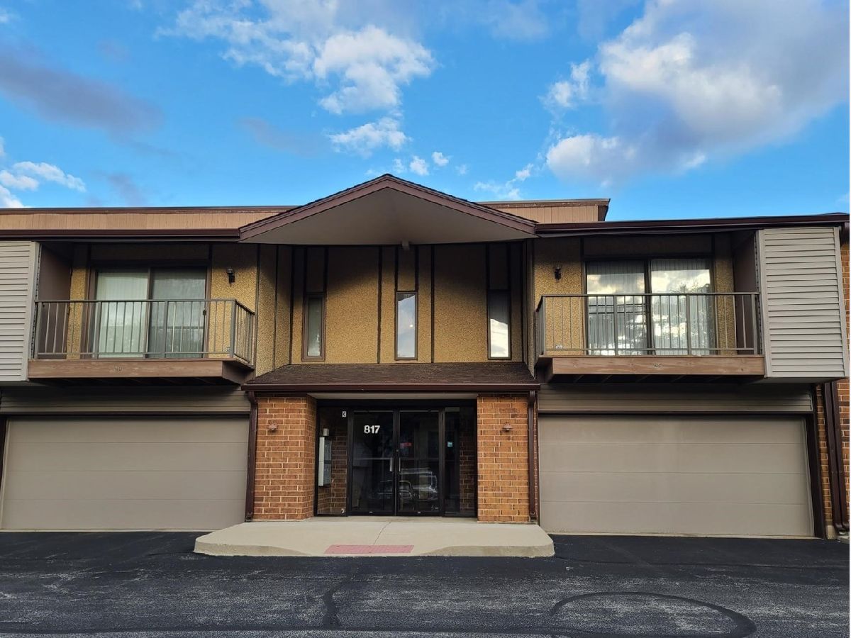  For Rent Elk Grove Village Illinois, 817 Oakton