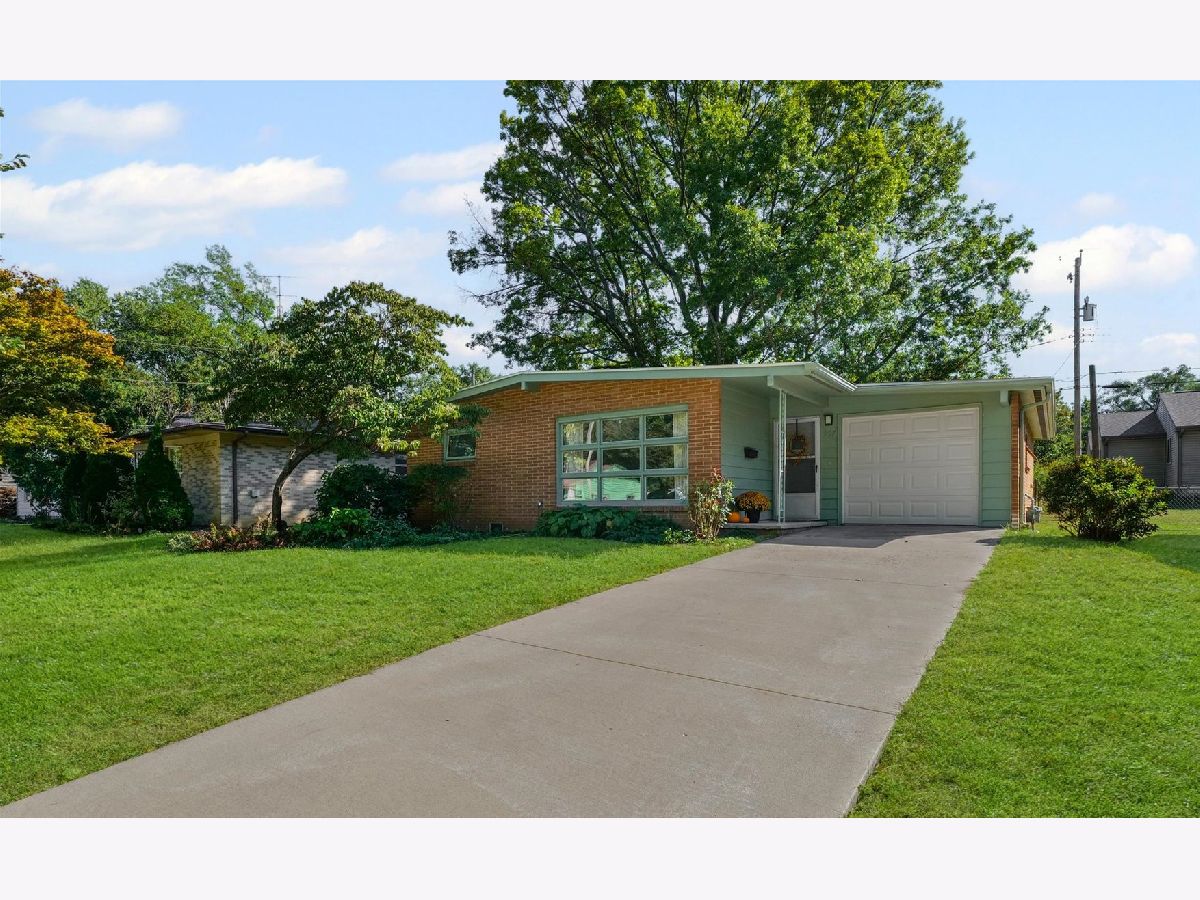 For Sale Urbana Illinois, 907 Burkwood Drive