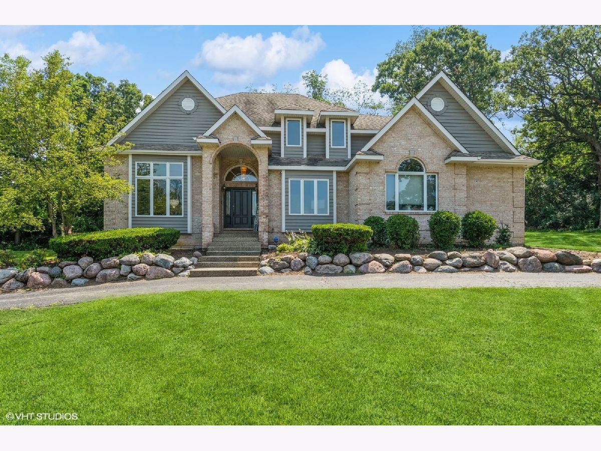  For Sale Spring Grove Illinois, 7310 Hillside Drive