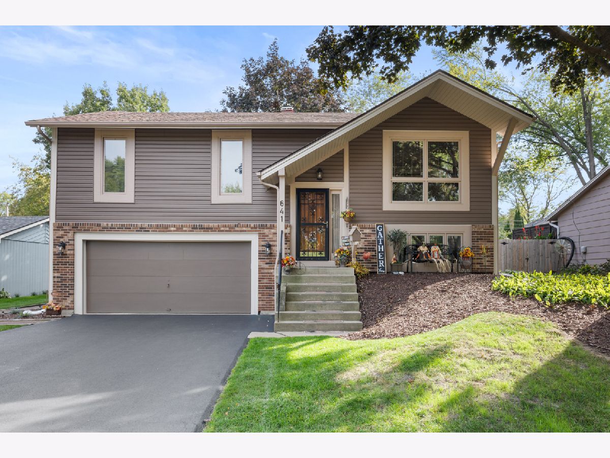 Homes For Sale Franke Cary Illinois, 641 Alida Drive