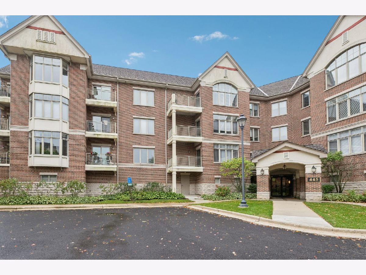 Condominiums For Sale Village Green Lincolnshire Illinois, 445 Village Green Court