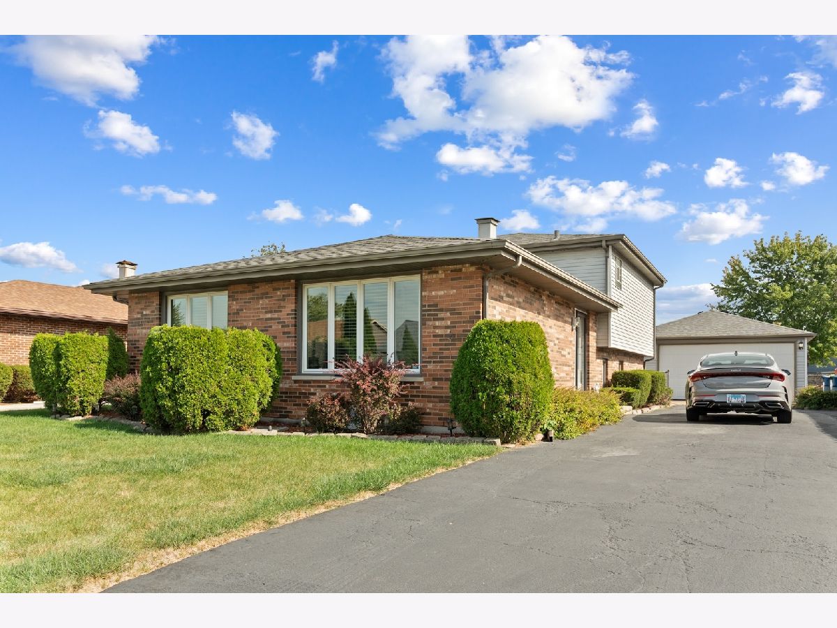 For Sale Alsip Illinois, 13053 Mcdaniel Court