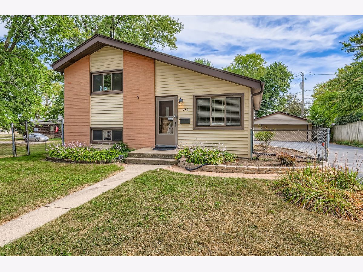 For Sale Villa Park Illinois, 739 2nd Avenue