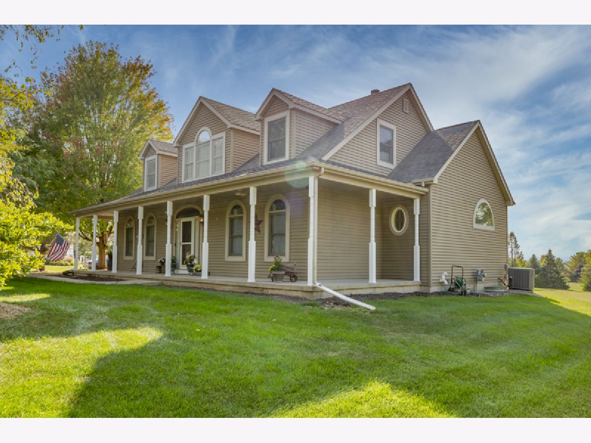  For Sale Genoa Illinois, 33605 Pine Circle