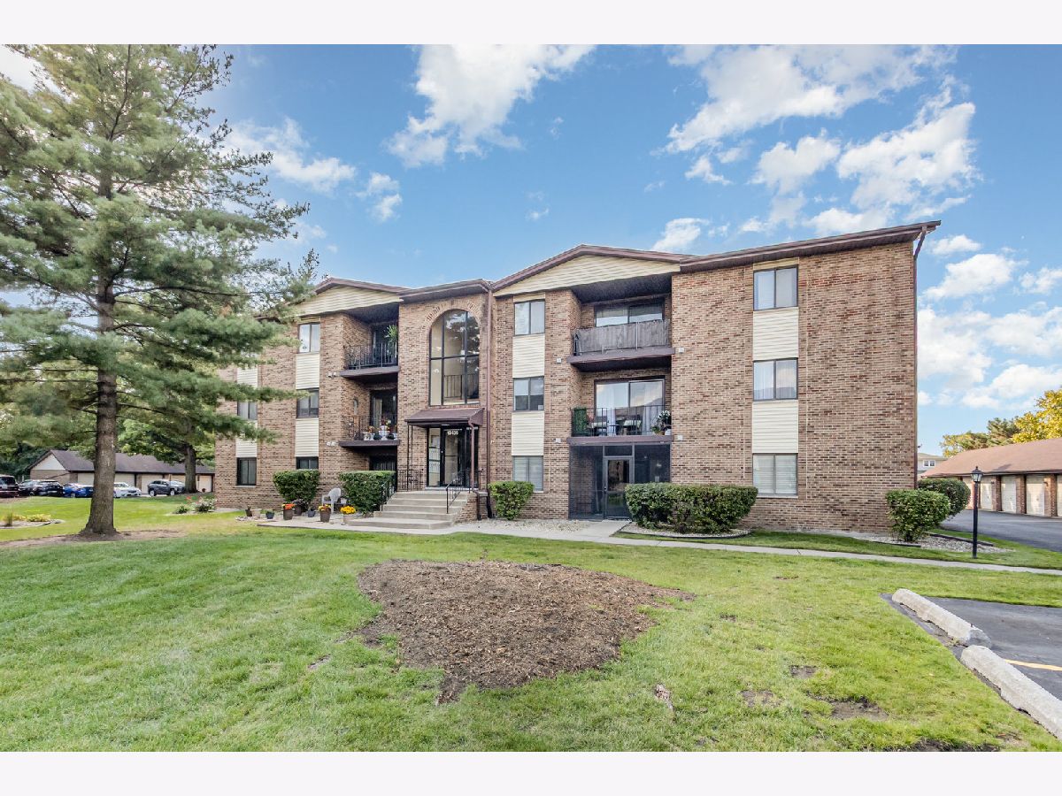  For Sale Crestwood Illinois, 13426 Circle Drive