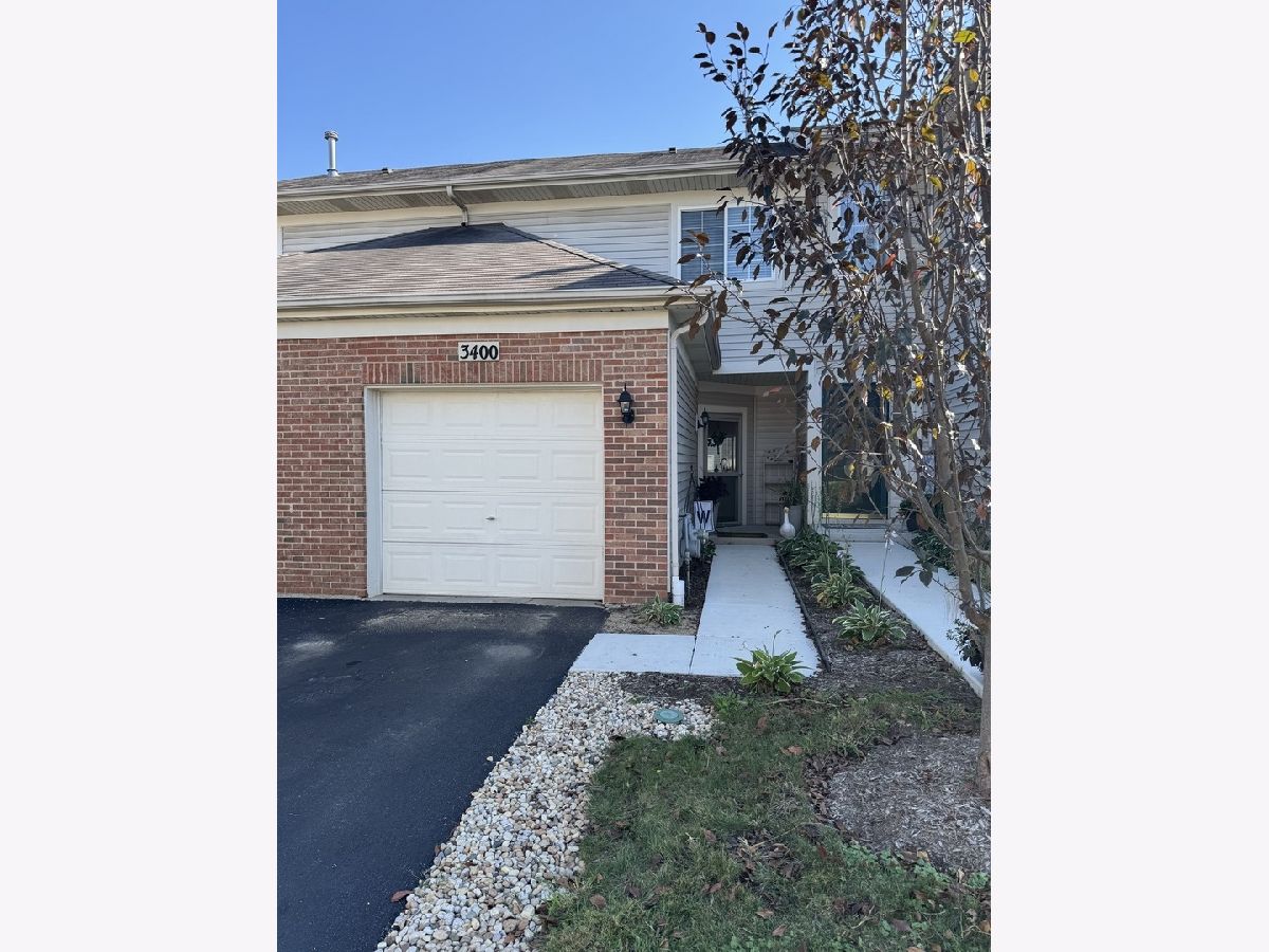  For Rent Carpentersville Illinois, 3400 Blue Ridge
