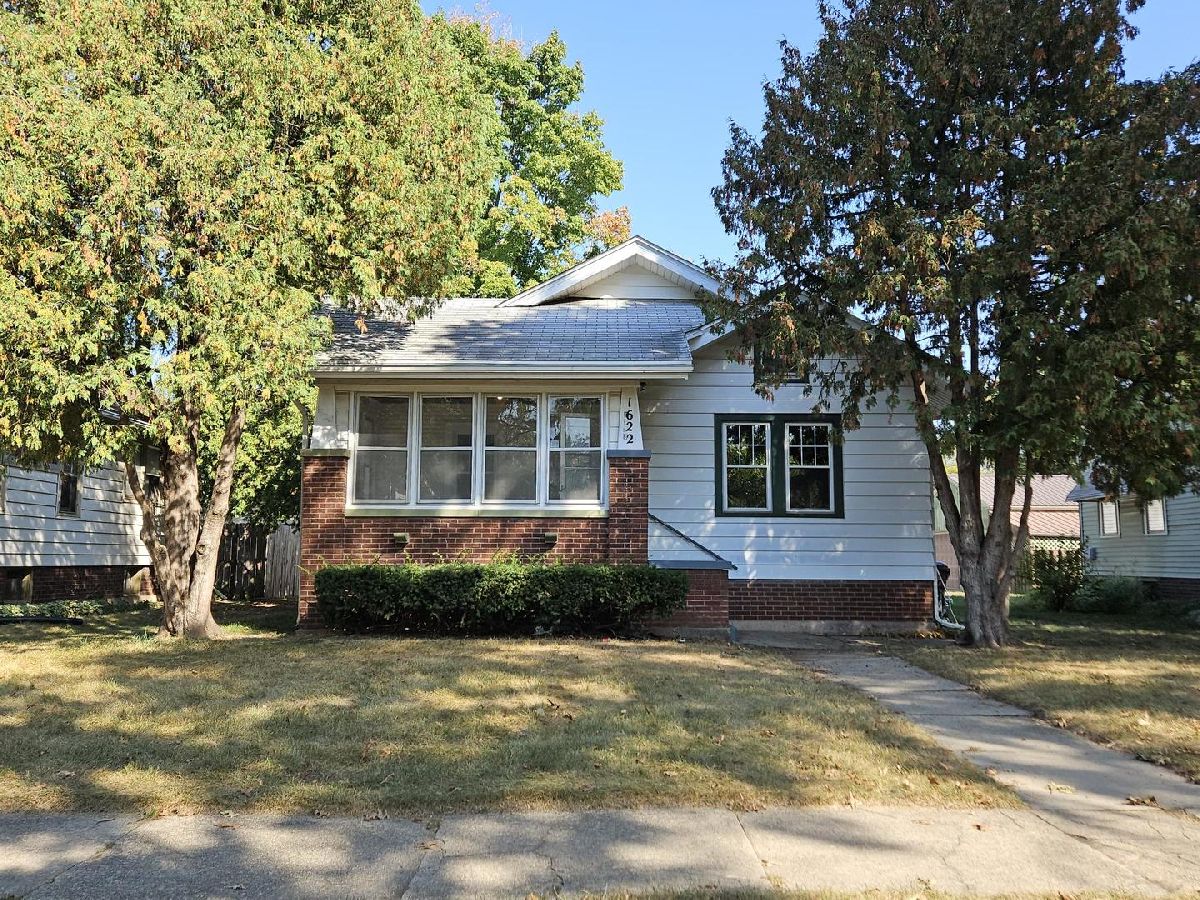 For Sale Rockford Illinois, 1622 10th Avenue