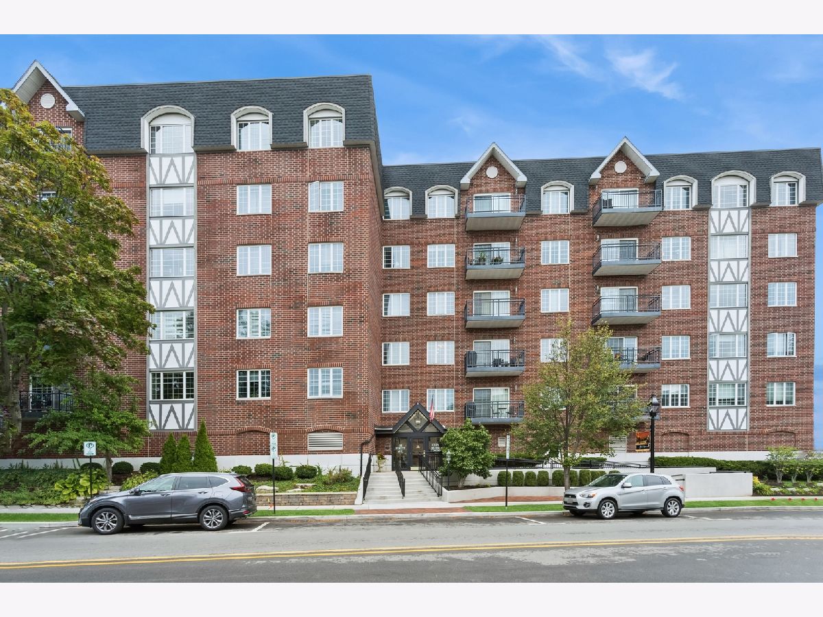 For Sale Glen Ellyn Illinois, 501 Forest Avenue