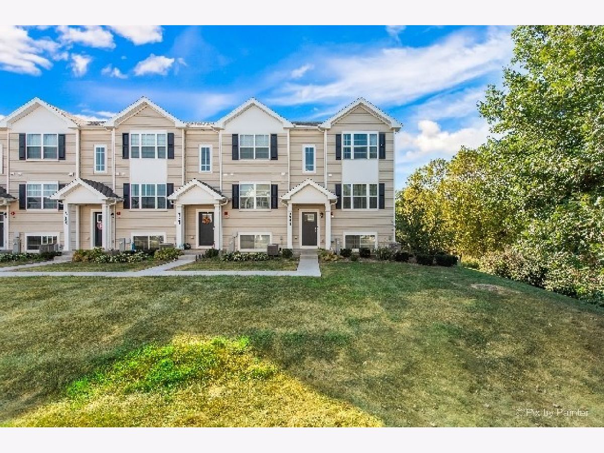  Rented Yorkville Illinois, 3741 Bailey