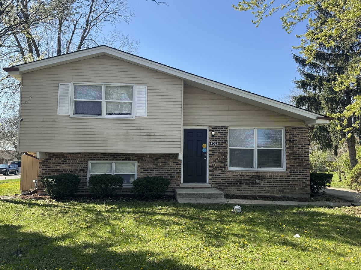  For Sale Matteson Illinois, 6021 Spring Lane