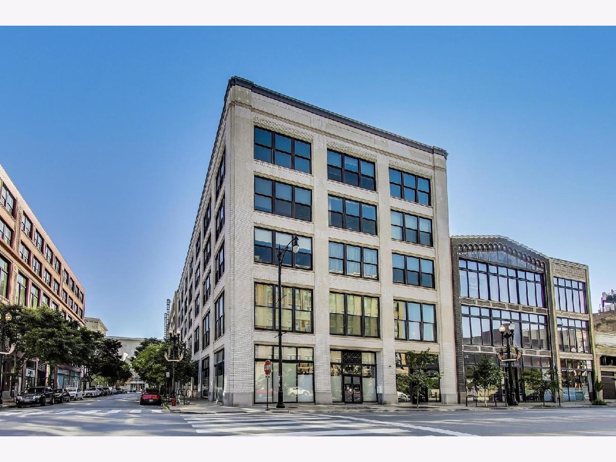  Rented Chicago Illinois, 2303 Michigan