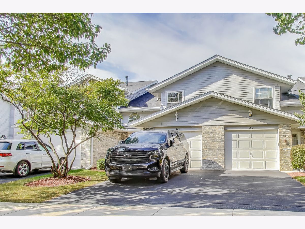 Townhomes For Sale Tamarac Addison Illinois, 802 Tamarac Boulevard