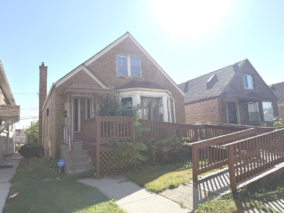 Homes For Sale Gresham Chicago Illinois, 8351 Marshfield Avenue