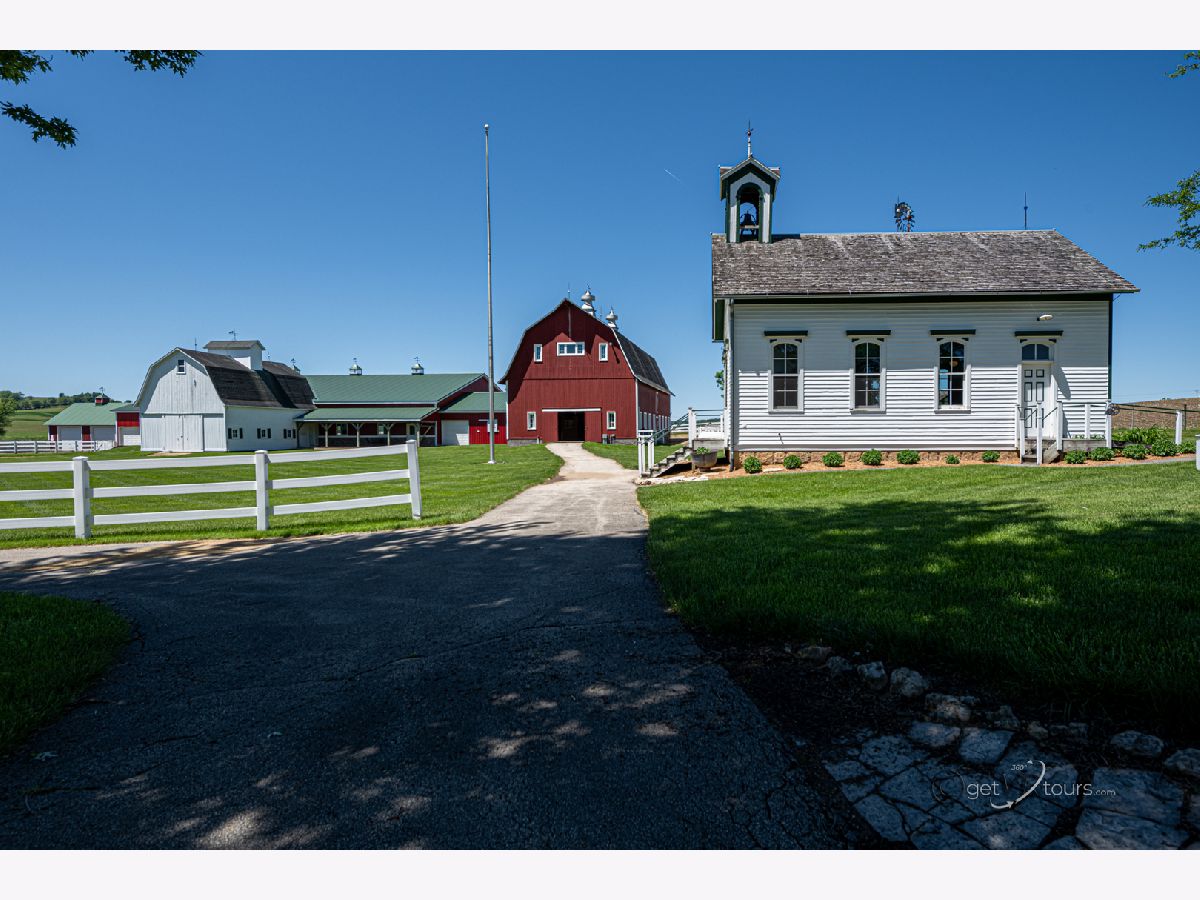  Sold Elizabeth Illinois, 8585 Derinda