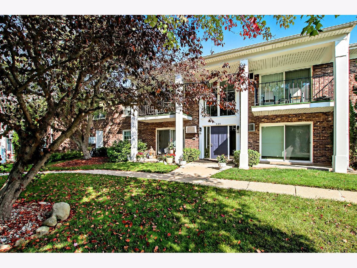  For Sale Lake Geneva Wisconsin, 108 Evelyn Lane