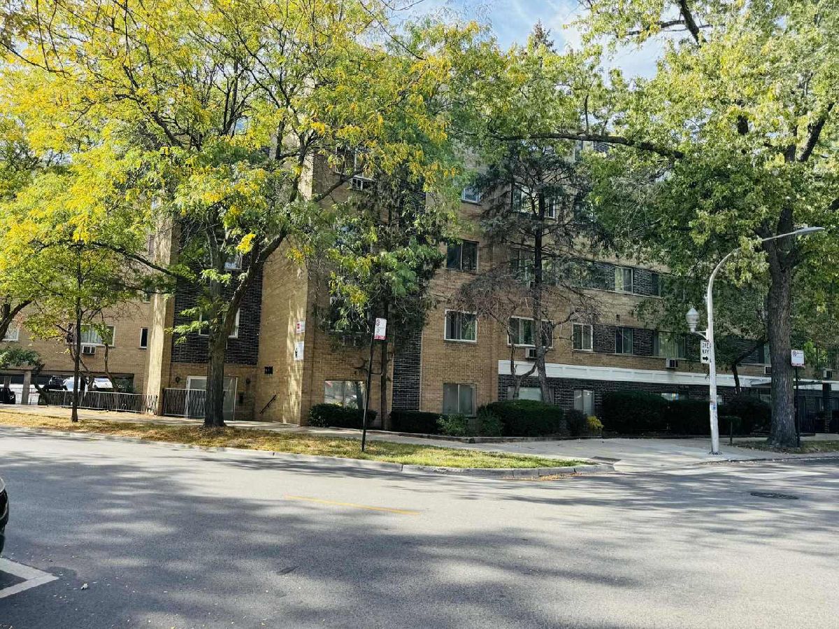 Rented Chicago Illinois, 7320 Rogers