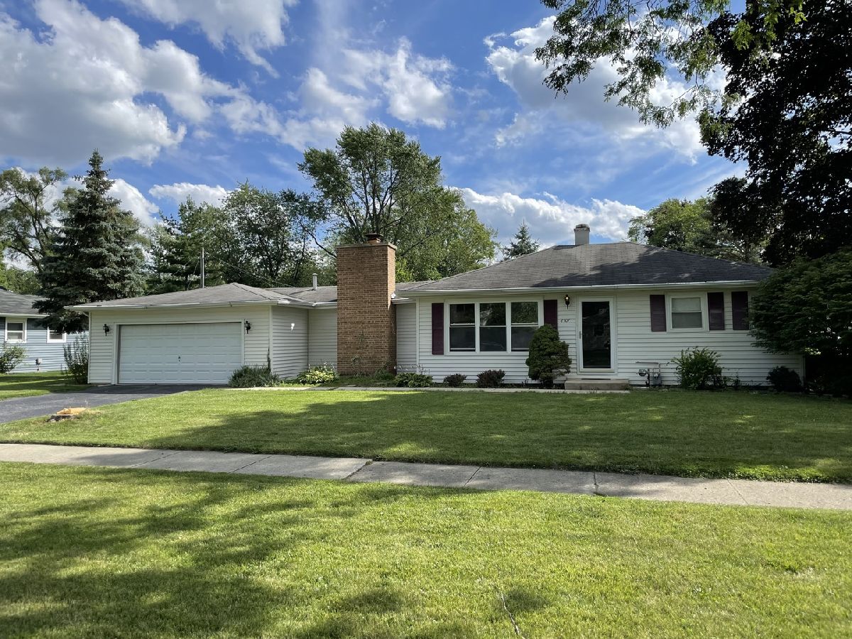  Rented Rolling Meadows Illinois, 2507 Campbell