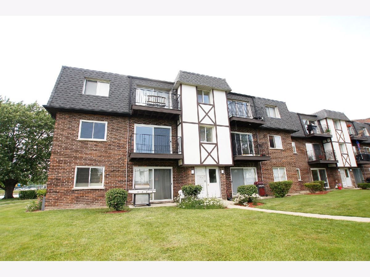 Condominiums For Rent Bay Colony Des Plaines Illinois, 9461 Bay Colony