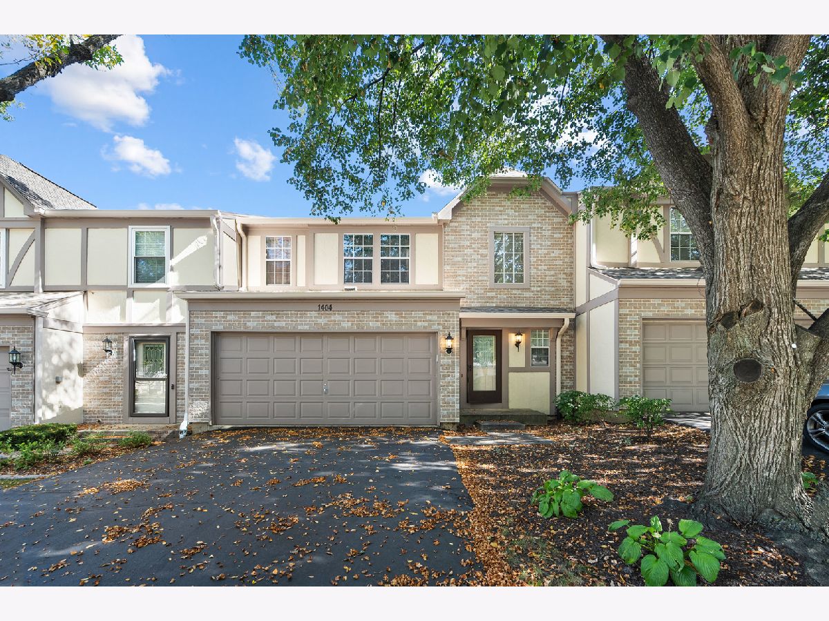 Townhomes For Sale Castleford Hoffman Estates Illinois, 1404 Sapphire Drive